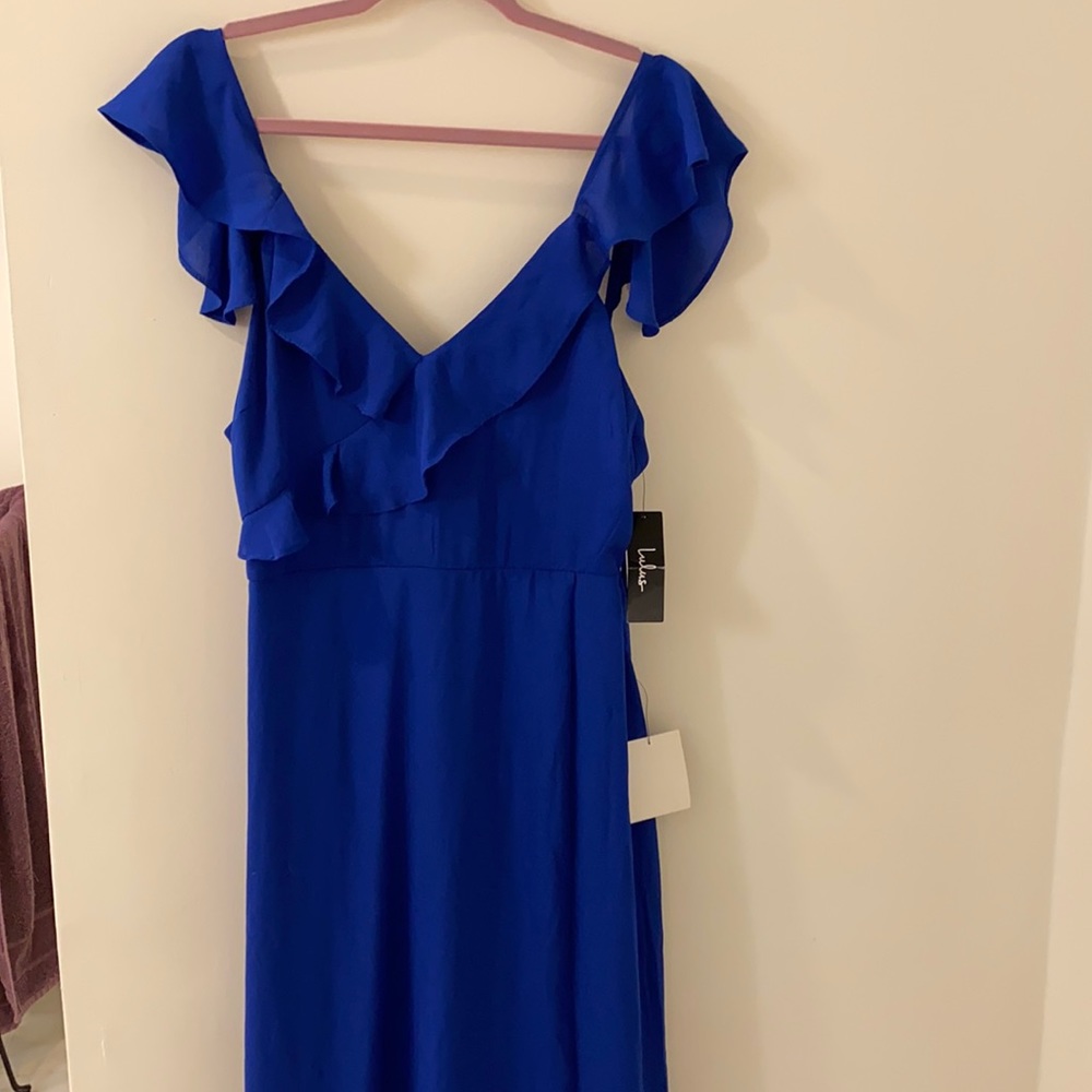 Never worn LULUs Floor length ruffled dress